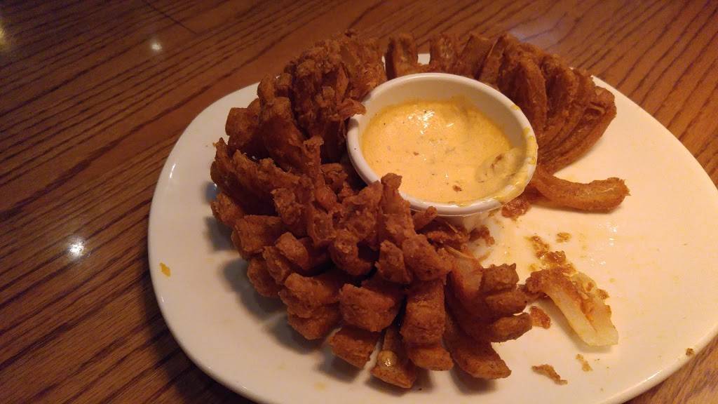 Outback Steakhouse | restaurant | 9710 Riverside Pkwy, Tulsa, OK 74137, USA | 9182990069 OR +1 918-299-0069
