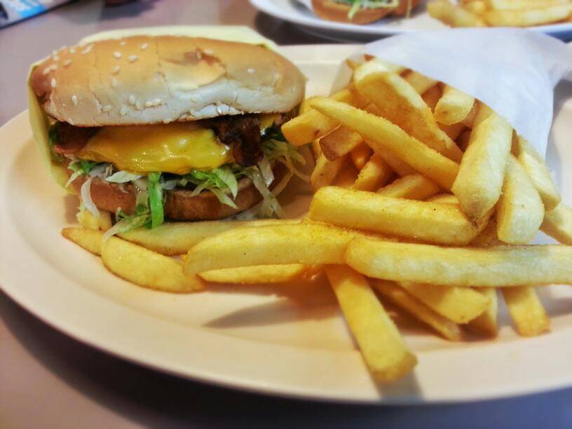 Johnies Jr Burgers | restaurant | 1062 N Tustin St, Orange, CA 92867, USA | 7146335480 OR +1 714-633-5480