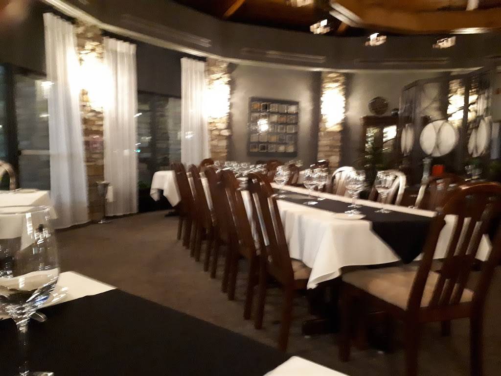 La Rotonde | restaurant | 901 Rue Principale, Granby, QC J2G 2Z5, Canada | 4503789071 OR +1 450-378-9071