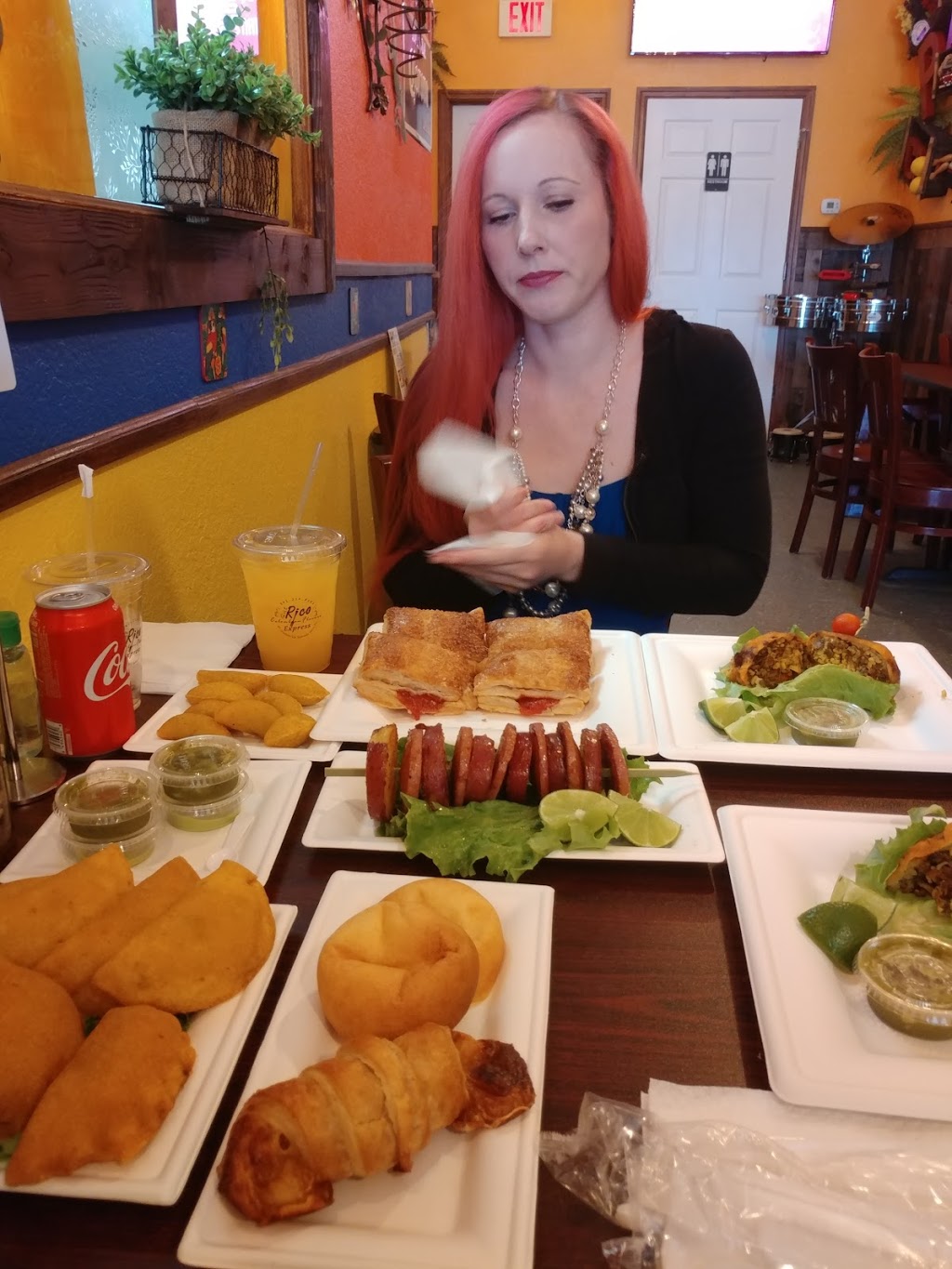 Que-Rico Colombian Express | restaurant | 41 Chailett Rd #15, Cape Haze, FL 33947, USA | 9412148101 OR +1 941-214-8101