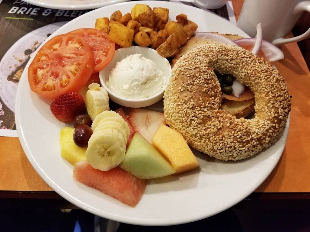 Ben & Florentine | restaurant | 6835 Boulevard Taschereau Local 1, Brossard, QC J4Z 1A7, Canada | 4504866872 OR +1 450-486-6872