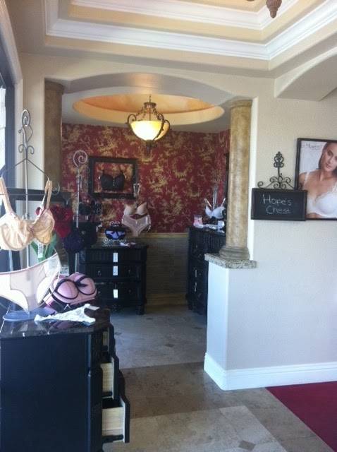 Hopes Chest Bras And Swim | restaurant | Canyon Hills Rd, Lake Elsinore, CA 92532, USA | 9516782727 OR +1 951-678-2727