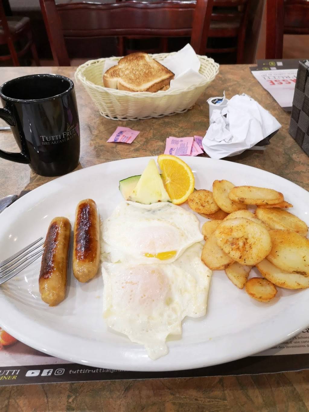 Tutti Frutti Desjeuners-Diners | restaurant | 2975 Boulevard de la Concorde E, Laval, QC H7E 2B5, Canada | 4506644040 OR +1 450-664-4040