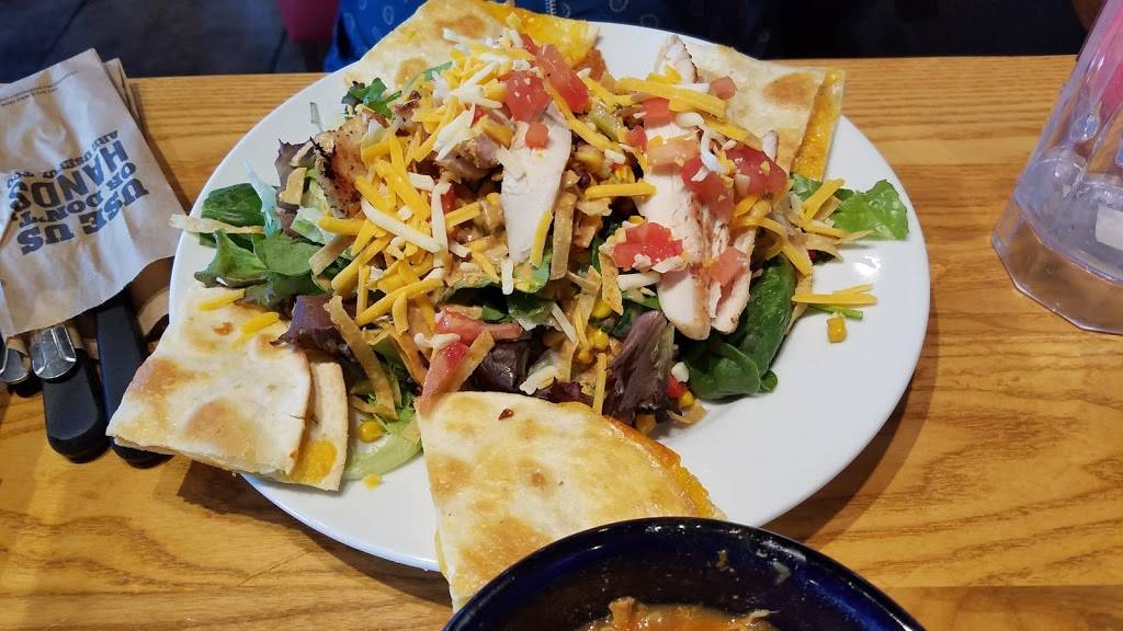 Chilis Grill & Bar | meal takeaway | 3795 Washtenaw Ave, Ann Arbor, MI 48104, USA | 7349736772 OR +1 734-973-6772