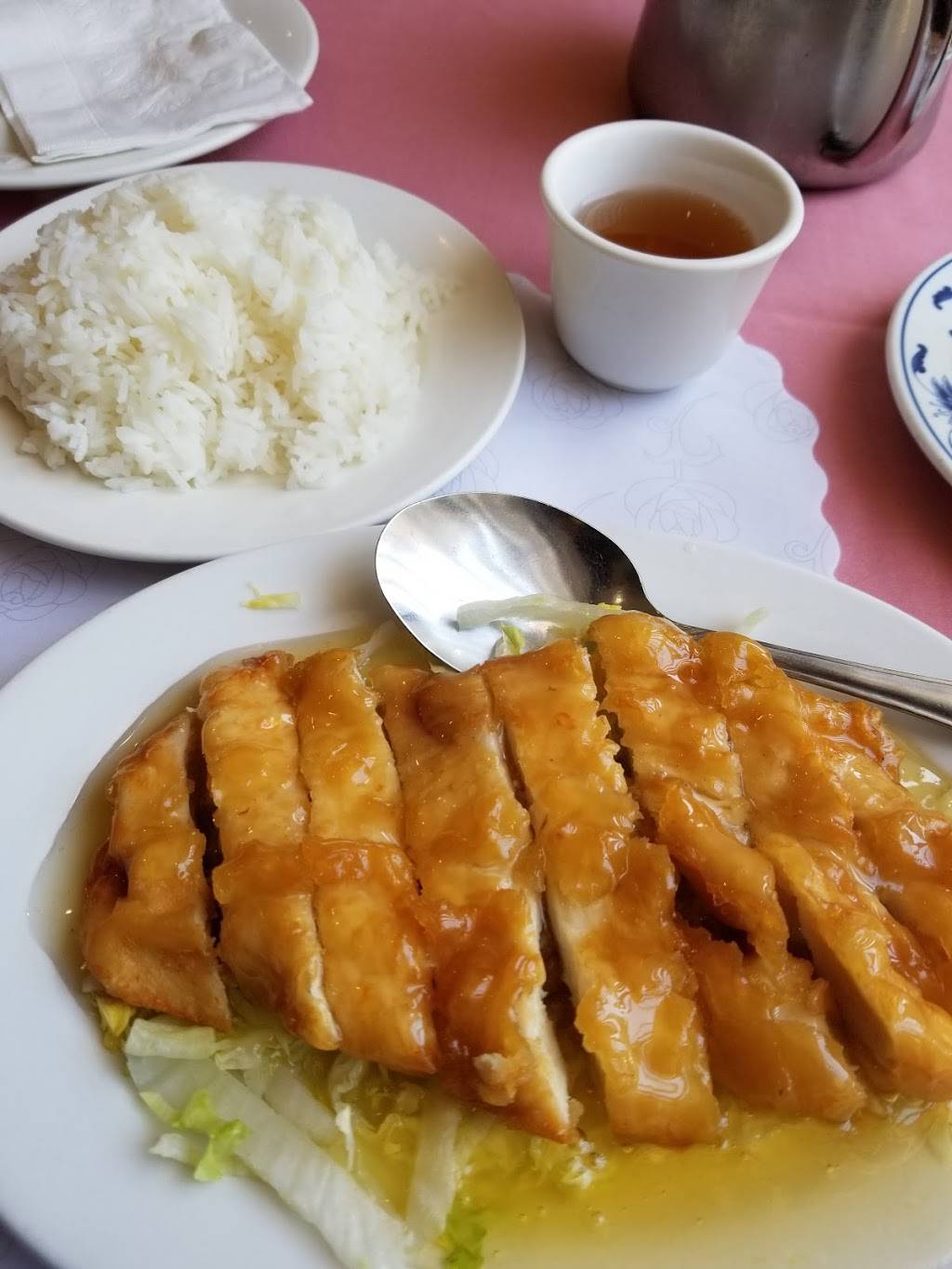 Chef Wangs Restaurant | restaurant | 1320 El Camino Real, Millbrae, CA 94030, USA | 6505883648 OR +1 650-588-3648