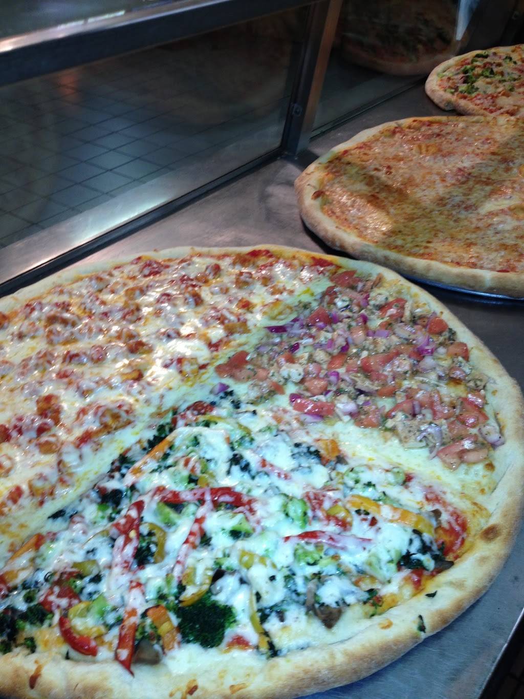 Roccos Pizzeria | restaurant | 2414, 397, Bedford Park Blvd, Bronx, NY 10458, USA | 7182956793 OR +1 718-295-6793