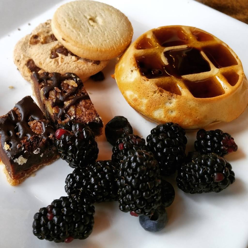 Paccis Trattoria | restaurant | 6 Post Office Rd, Silver Spring, MD 20910, USA | 3015880867 OR +1 301-588-0867