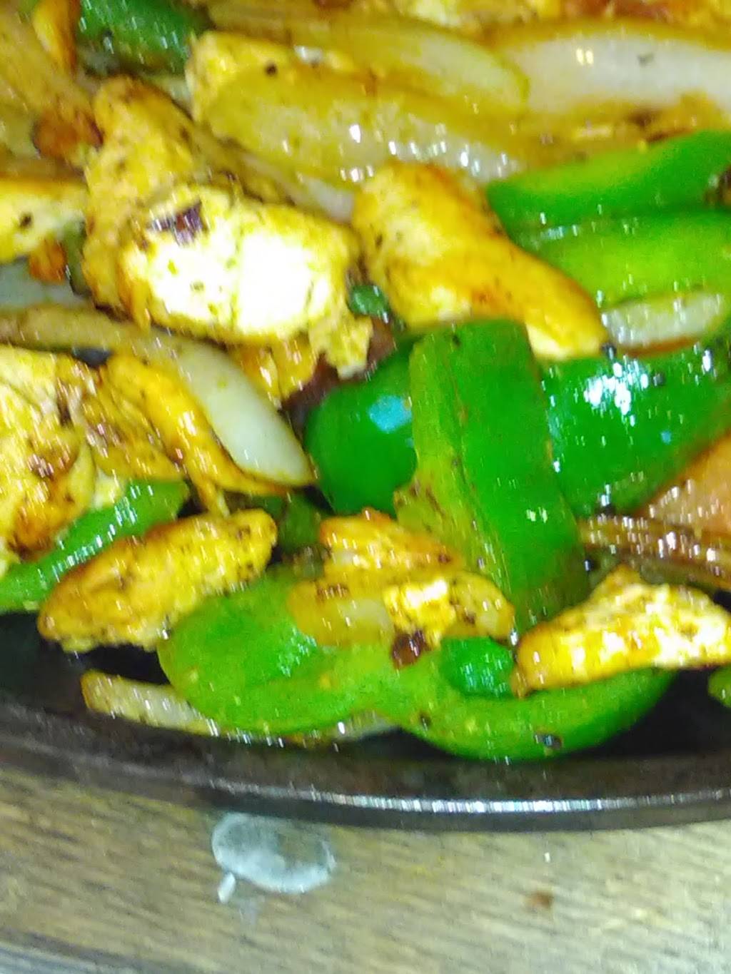 El Charco Mexican Restaurant | restaurant | 1201 Parry St, Lamar, MO 64759, USA | 4176823249 OR +1 417-682-3249