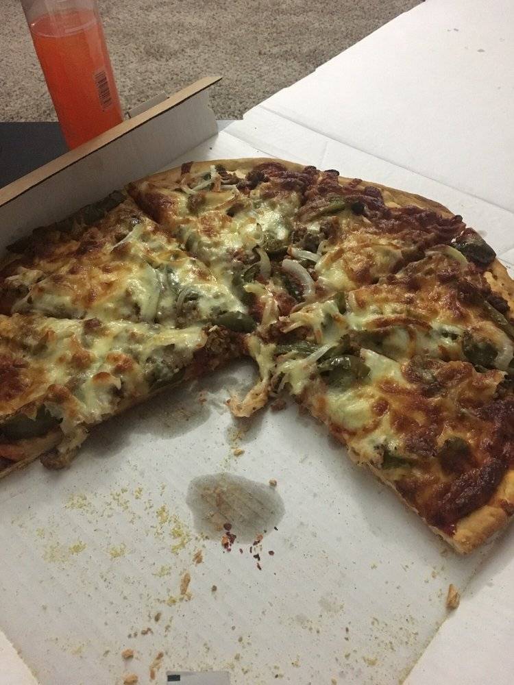 Giulianos Pizza | restaurant | 40 Village Pl, Hinsdale, IL 60521, USA | 6307341500 OR +1 630-734-1500