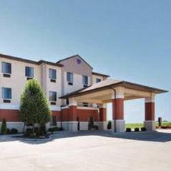 Comfort Suites | restaurant | 1408 E. Broadway, Mattoon, IL 61938, USA | 2176190480 OR +1 217-619-0480