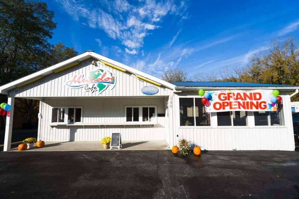 Mundos Cafe | restaurant | 240 Forest Ave, Amsterdam, NY 12010, USA | 5182122989 OR +1 518-212-2989