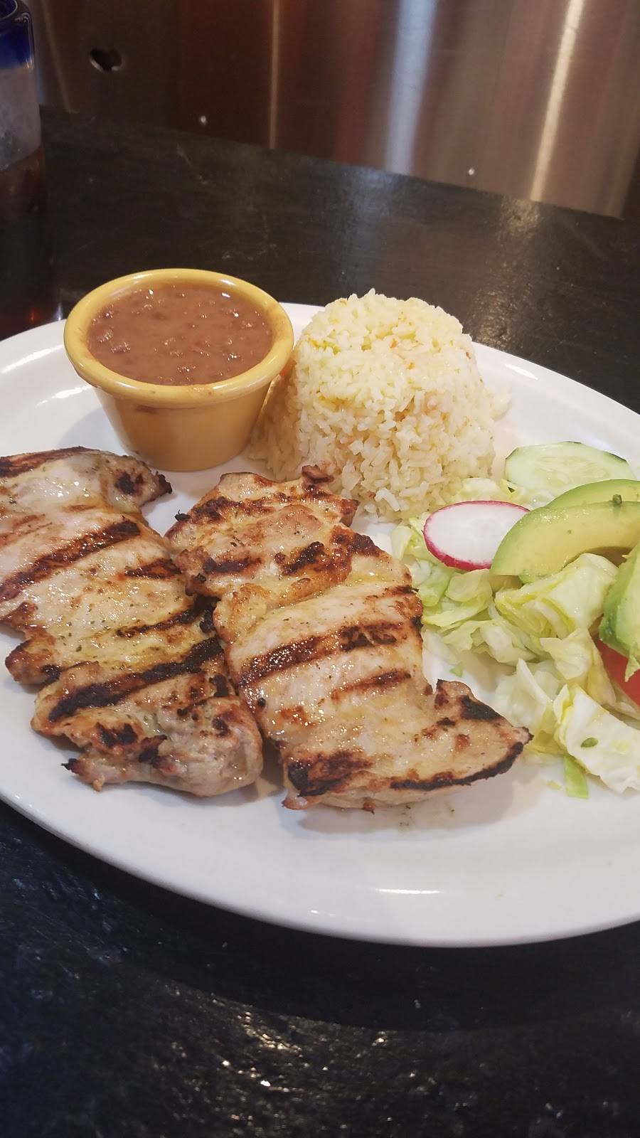 El Taco Guapo | restaurant | 205 Broadway, Lawrence, MA 01840, USA | 9786553134 OR +1 978-655-3134