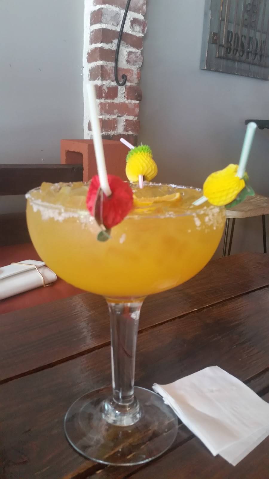 Terra Luna Cafe | restaurant | 225 Essex St #1, Lawrence, MA 01840, USA | 9787477989 OR +1 978-747-7989