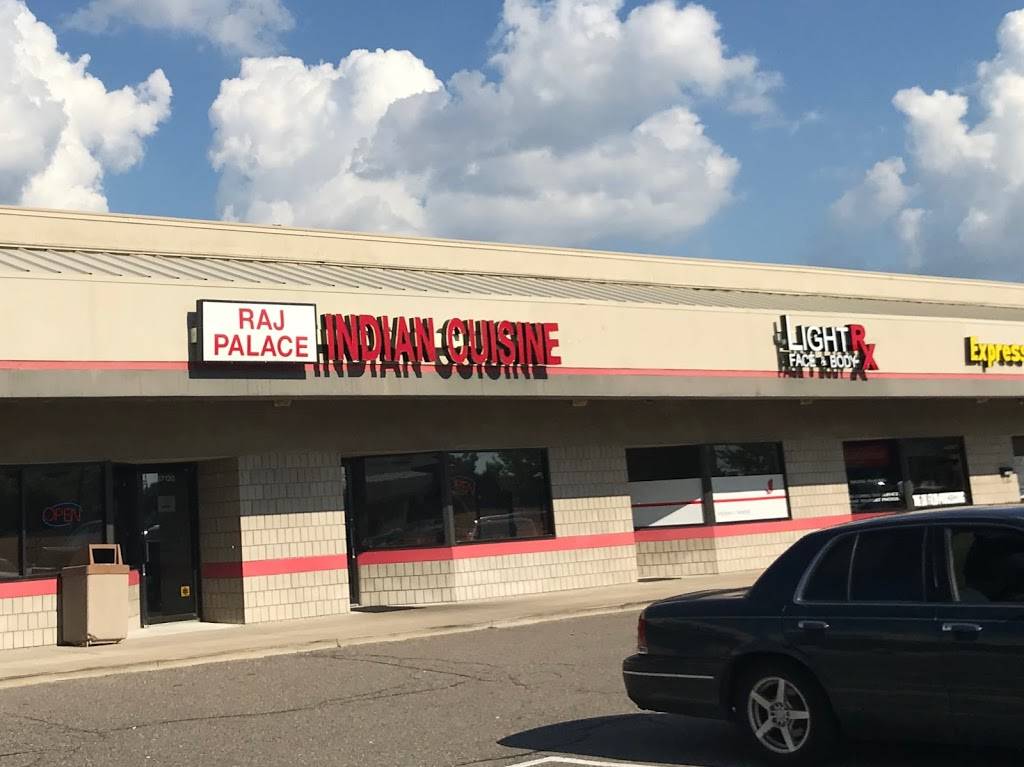 Raj Palace Indian Cuisine | restaurant | 37116 Six Mile Rd, Livonia, MI 48152, USA | 7344621111 OR +1 734-462-1111