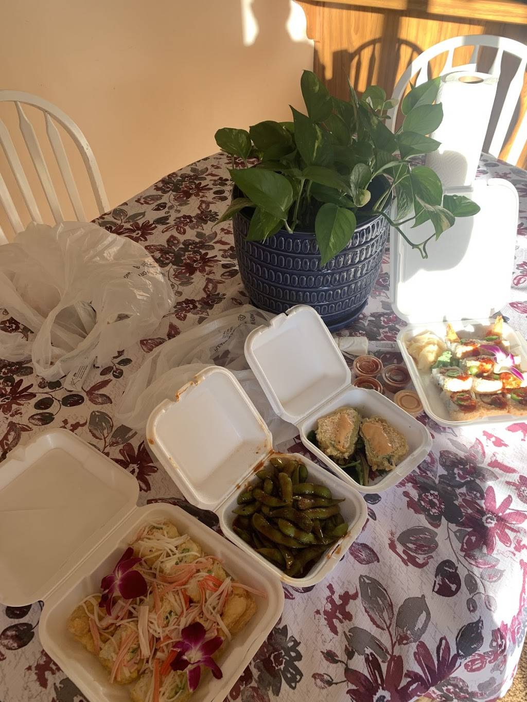 Memos Sushi | restaurant | 68 655 Ramon Rd Ste A, Cathedral City, CA 92234, USA | 7603218878 OR +1 760-321-8878