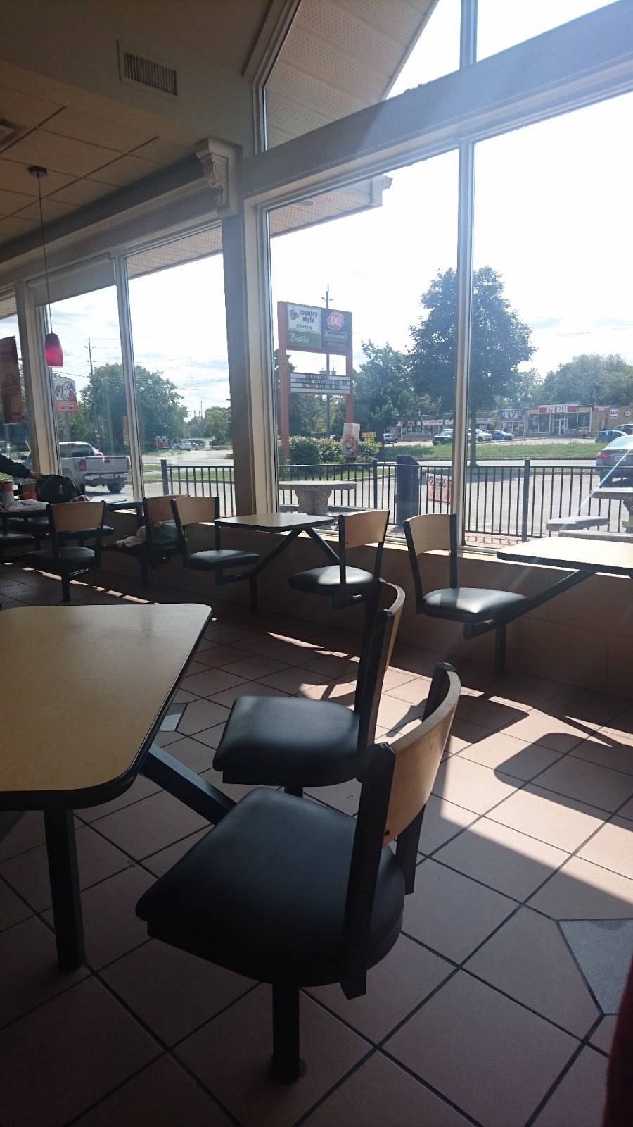 Dairy Queen | restaurant | 828 Chemong Rd, Peterborough, ON K9H 5Z7, Canada | 7057453002 OR +1 705-745-3002