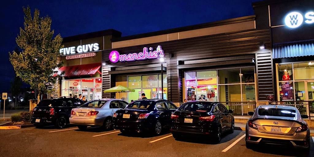 Menchies Frozen Yogurt | bakery | 2902 164th St SW Bldg B, Lynnwood, WA 98087, USA | 4257429872 OR +1 425-742-9872