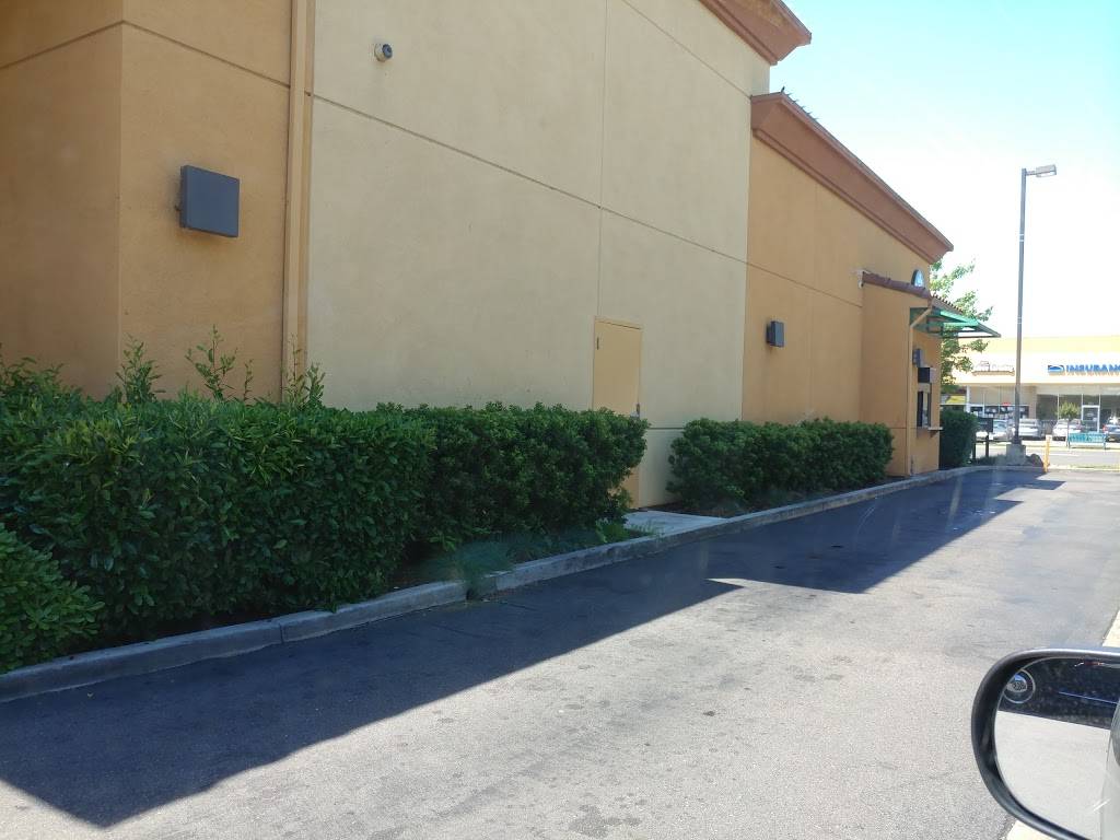 Starbucks | cafe | 224 N Ham Ln #101, Lodi, CA 95242, USA | 2093684579 OR +1 209-368-4579