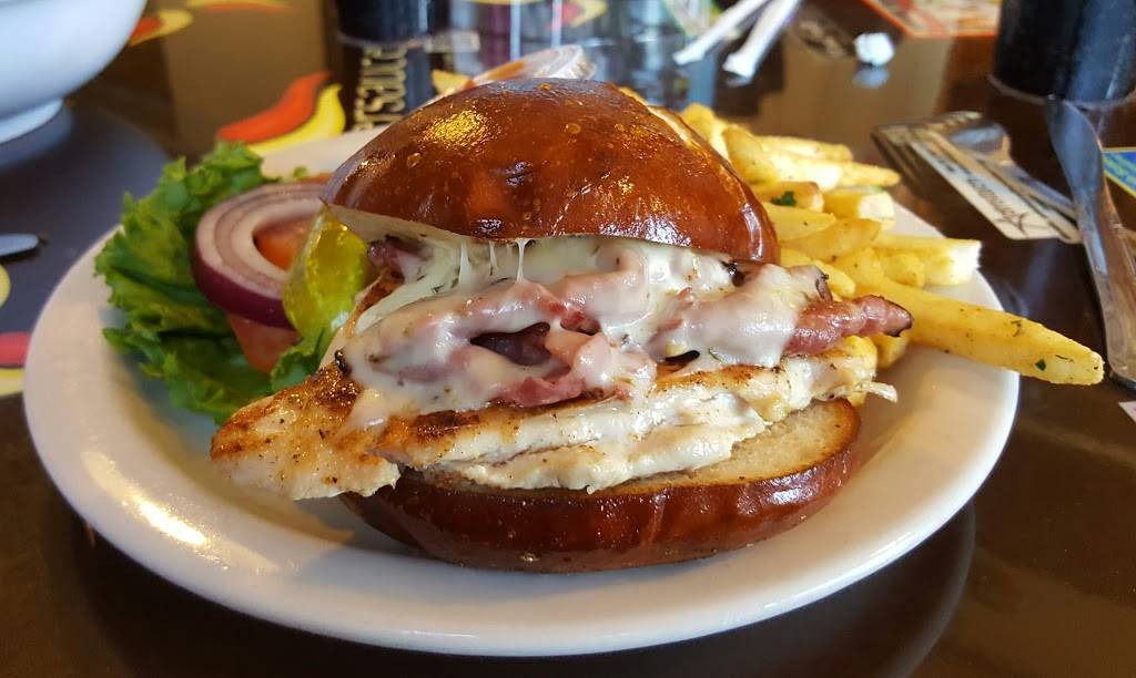 The Peppersauce Cafe | restaurant | 3937 E Anne St, Phoenix, AZ 85040, USA | 6024386602 OR +1 602-438-6602