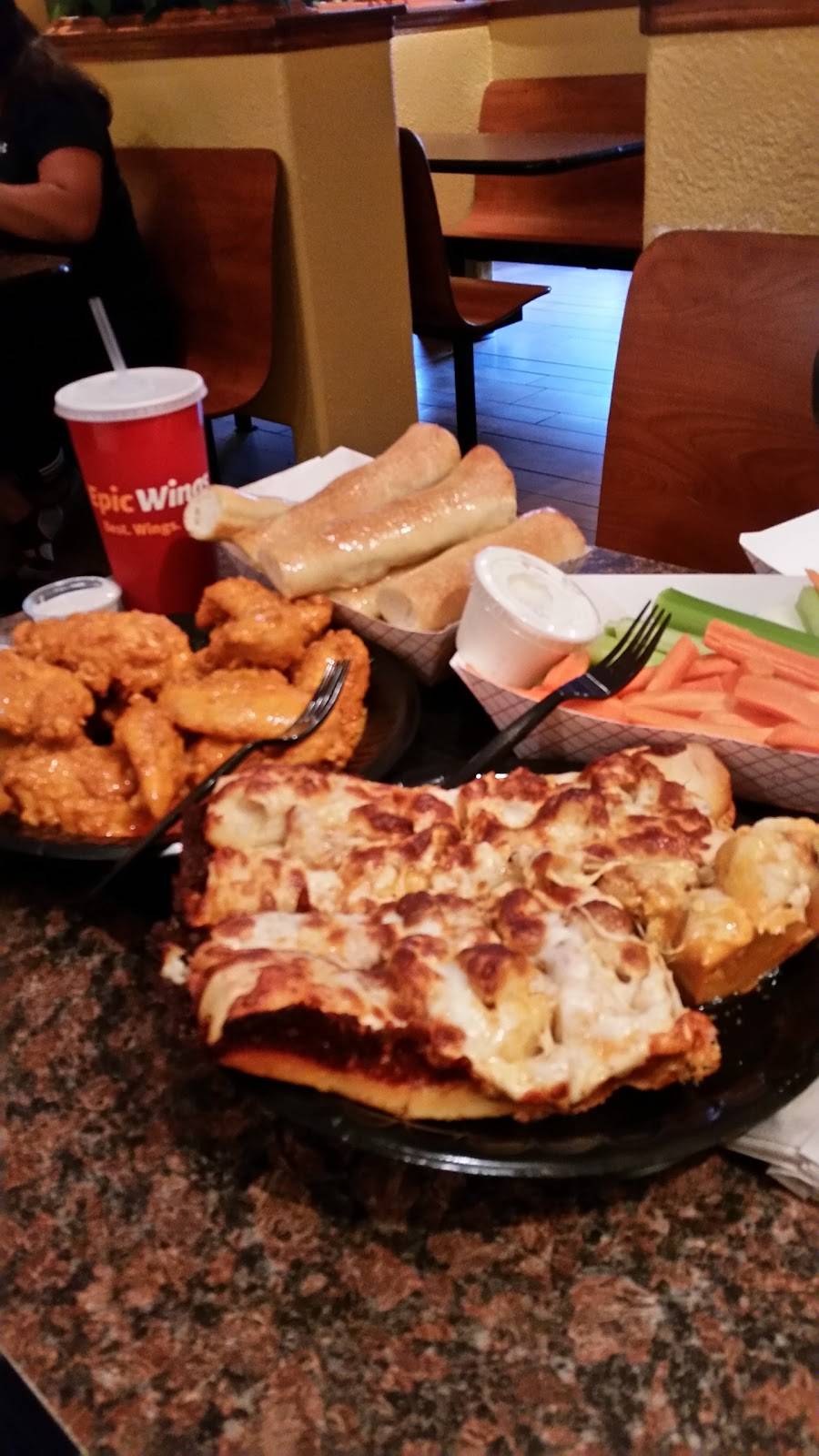 Wings N Things | restaurant | 2525 Vista Way A, Oceanside, CA 92054, USA | 7607228895 OR +1 760-722-8895