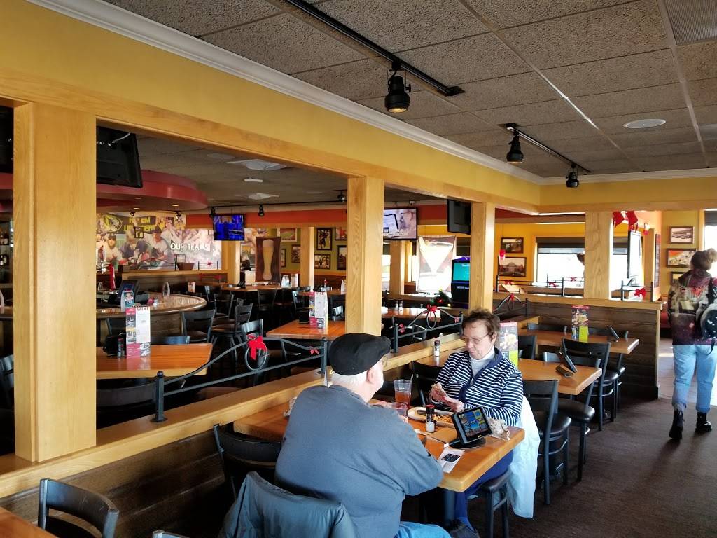 Applebees Grill + Bar | restaurant | 4040 US-54, Osage Beach, MO 65065, USA | 5733489595 OR +1 573-348-9595