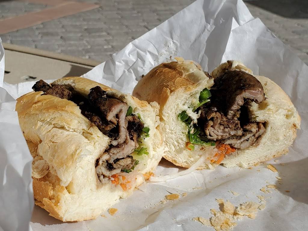 La Baguette | restaurant | 34580 Monterey Ave Unit 106, Palm Desert, CA 92211, USA | 7606205308 OR +1 760-620-5308