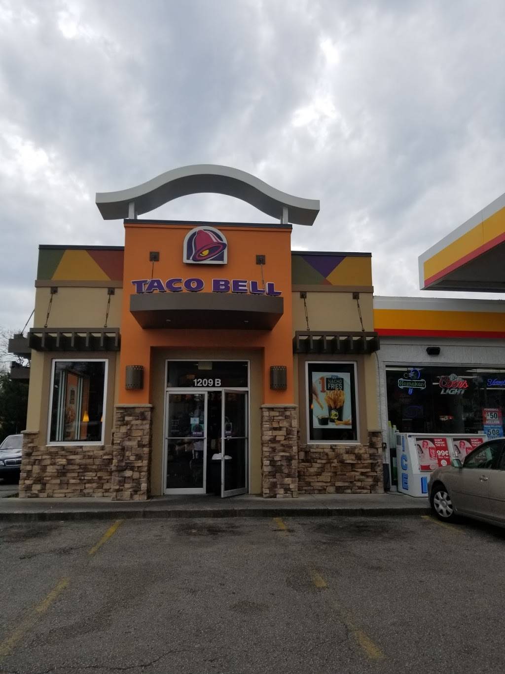 Taco Bell | meal takeaway | 1209 Hwy 17 S, North Myrtle Beach, SC 29582, USA | 8433612329 OR +1 843-361-2329