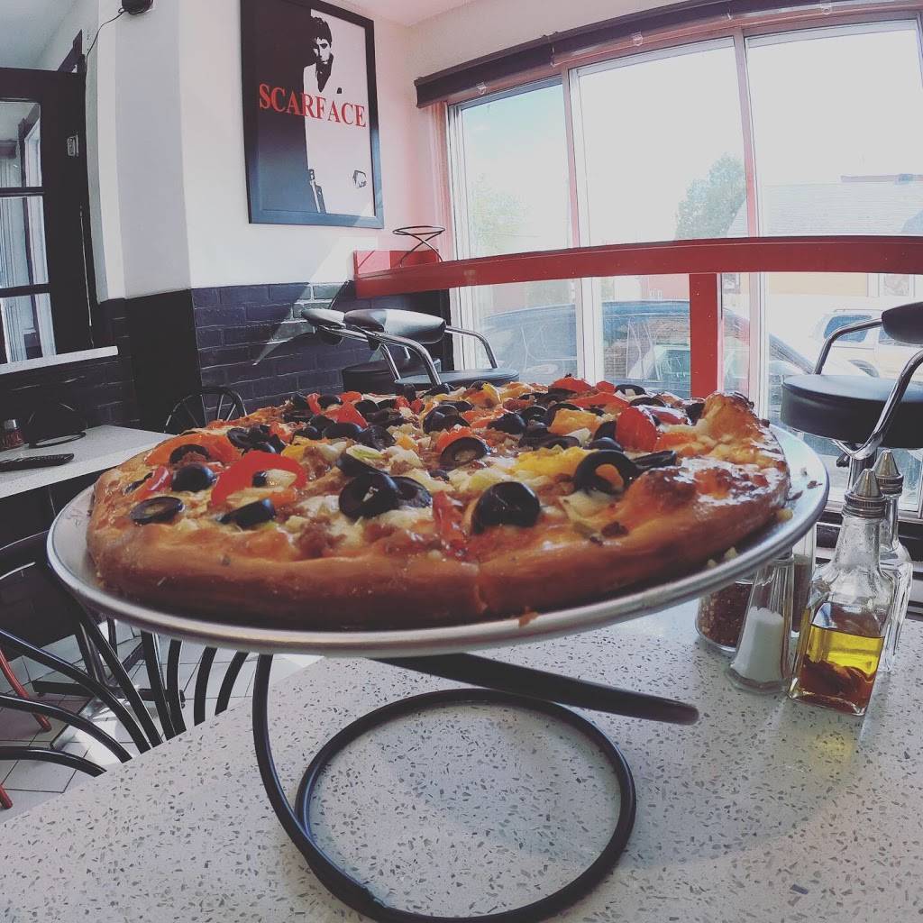 Macks Pizzeria | restaurant | 173 Rue St-Hubert, Laval, QC H7G 2Y3, Canada | 4505756225 OR +1 450-575-6225