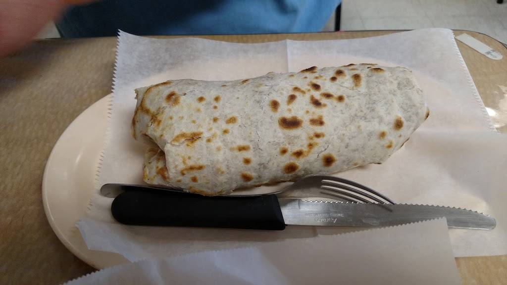 Juanitas Restaurant | restaurant | 9 L W Besinger Dr L, Carpentersville, IL 60110, USA | 8478361503 OR +1 847-836-1503