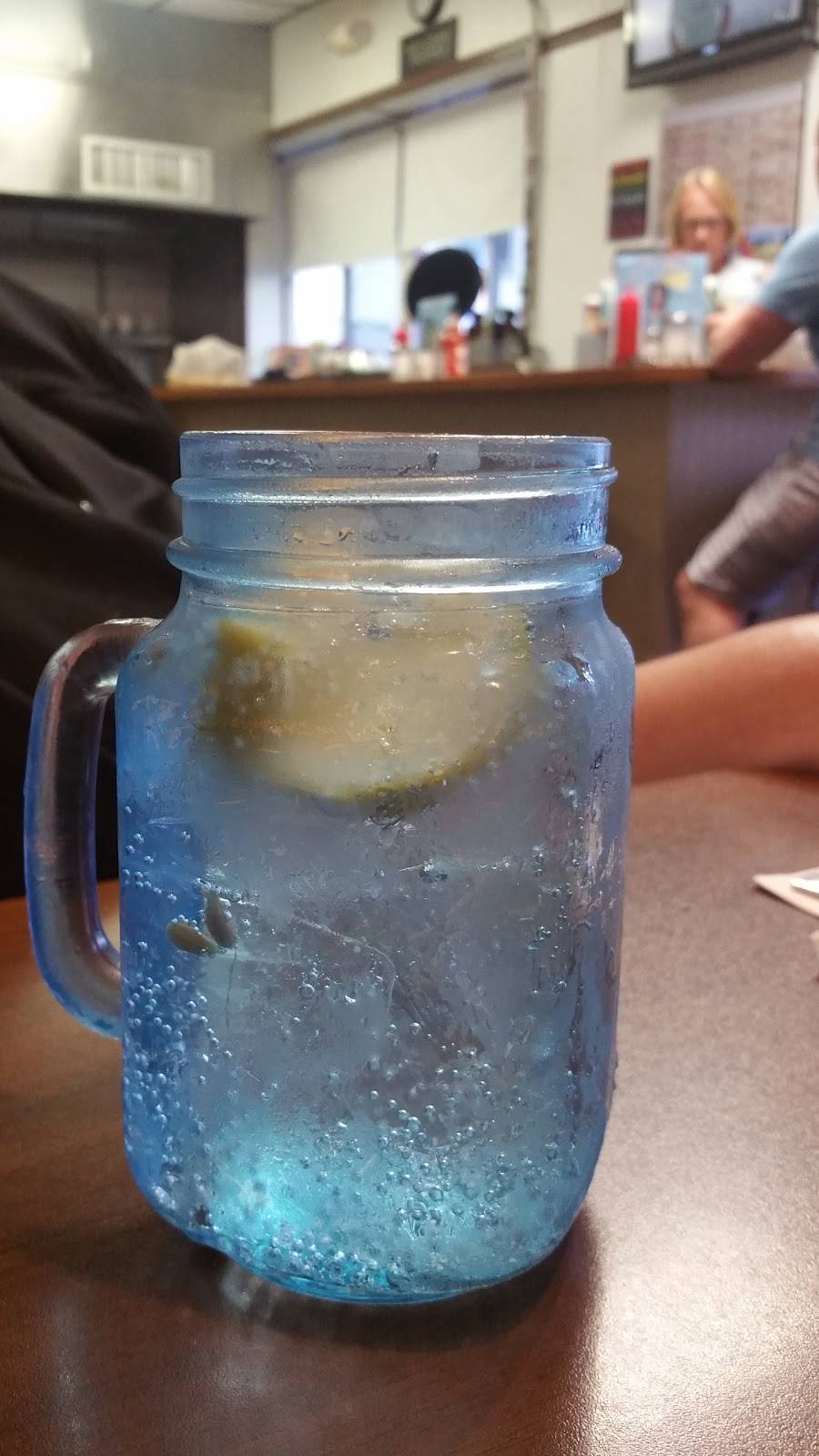 Girls Cafe | restaurant | 300 Bay Ave, Highlands, NJ 07732, USA | 7322911108 OR +1 732-291-1108