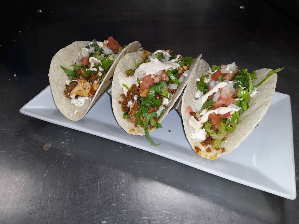 OverTime Bar & Grill | restaurant | 105 Kirkwood Square, Wilmington, DE 19808, USA | 3025437776 OR +1 302-543-7776