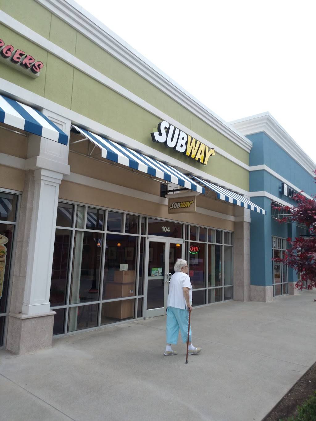 Subway | restaurant | Tanger Outlet Center, 4000 Arrowhead Blvd Suite 104, Mebane, NC 27302, USA | 9195634007 OR +1 919-563-4007