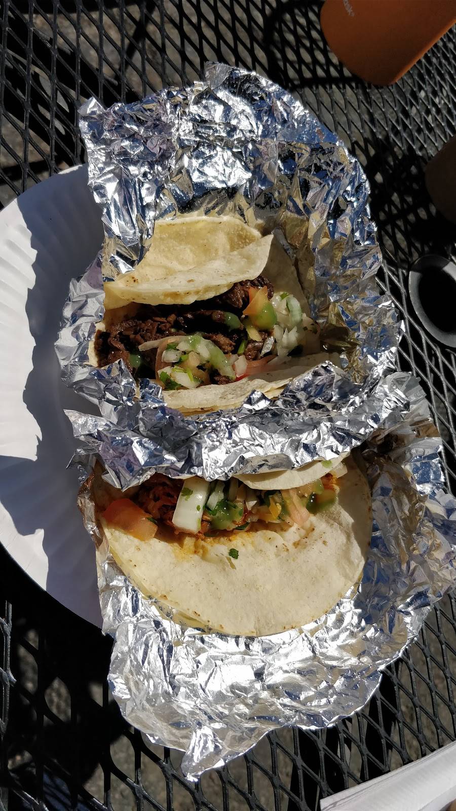 Yucas | restaurant | 2056 Hillhurst Ave, Los Angeles, CA 90027, USA | 3236621214 OR +1 323-662-1214