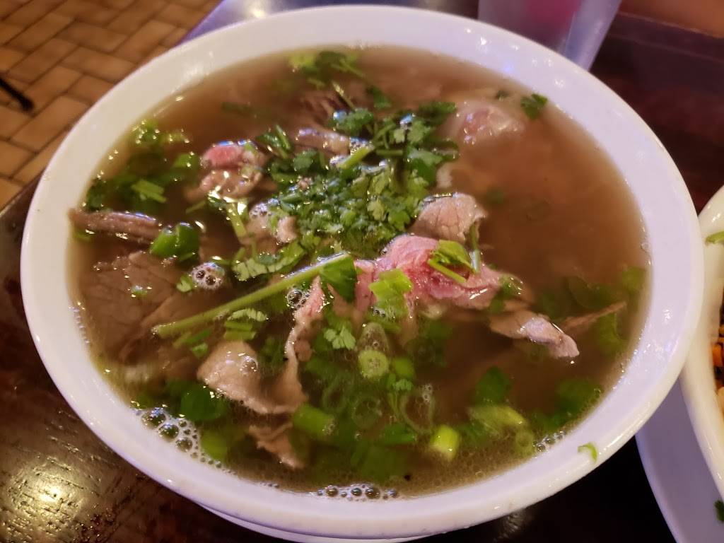 Huong Viet Restaurant | restaurant | 6785 Wilson Blvd, Falls Church, VA 22044, USA | 7035387110 OR +1 703-538-7110