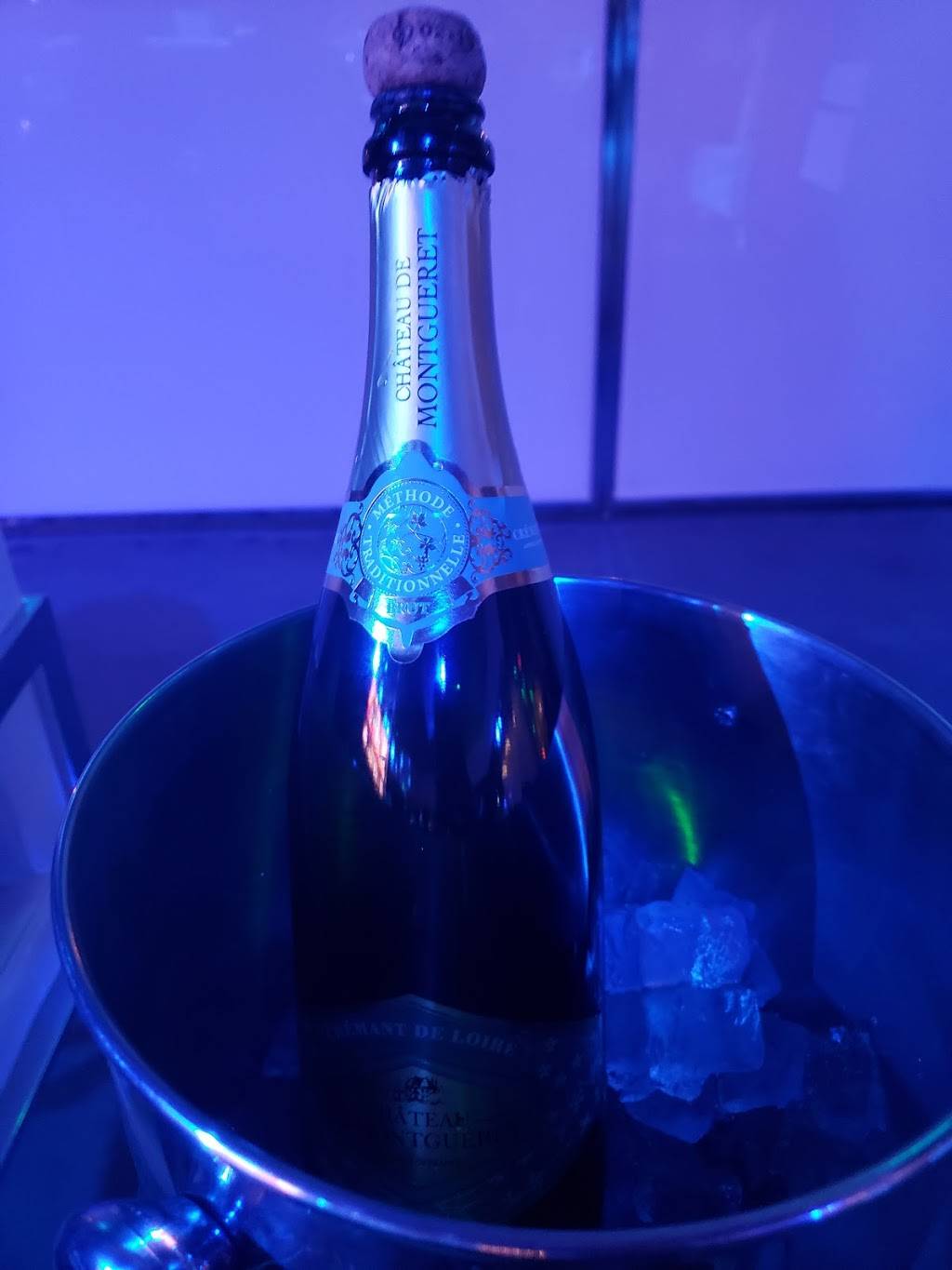 Grand Bizarre Supper Club | restaurant | 15 Saskatchewan Rd, Toronto, ON M6K 3C3, Canada | 4165959998 OR +1 416-595-9998