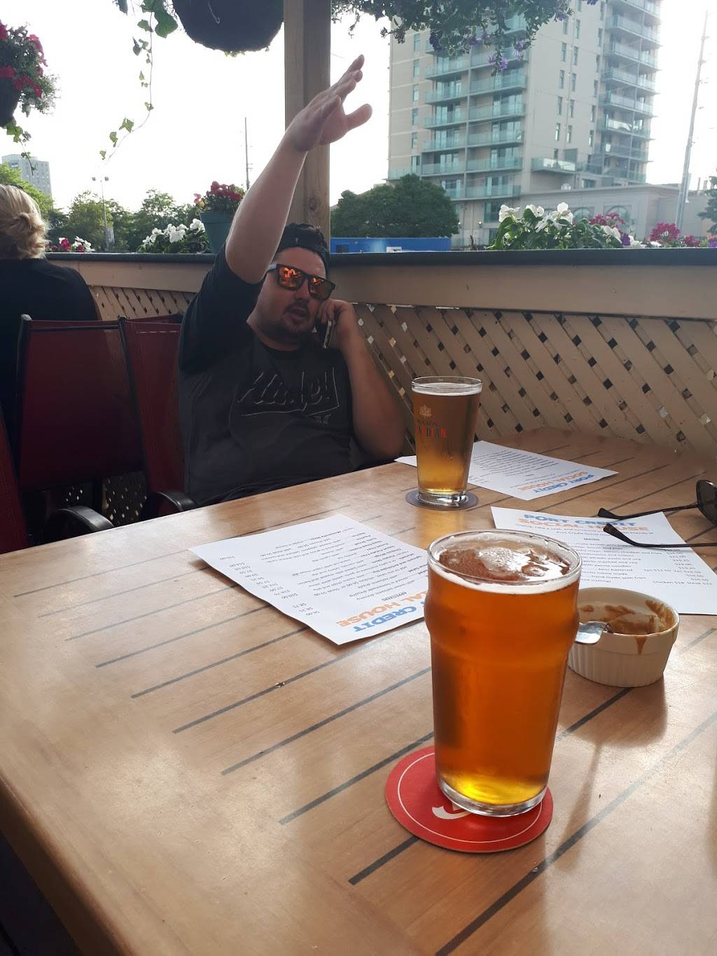 Port Credit Social House | restaurant | 1 Port St E, Mississauga, ON L5G 1H3, Canada | 6479777989 OR +1 647-977-7989