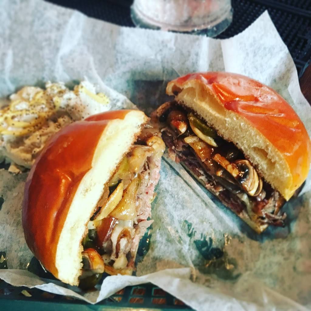 The Drop-In Bar & Deli | restaurant | 32 Center St # B, Folly Beach, SC 29439, USA | 8436330234 OR +1 843-633-0234