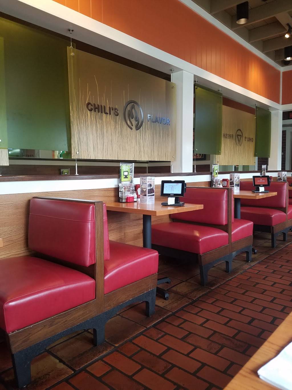 Chilis Grill & Bar | meal takeaway | 5303 Sunrise Blvd, Fair Oaks, CA 95628, USA | 9169620404 OR +1 916-962-0404