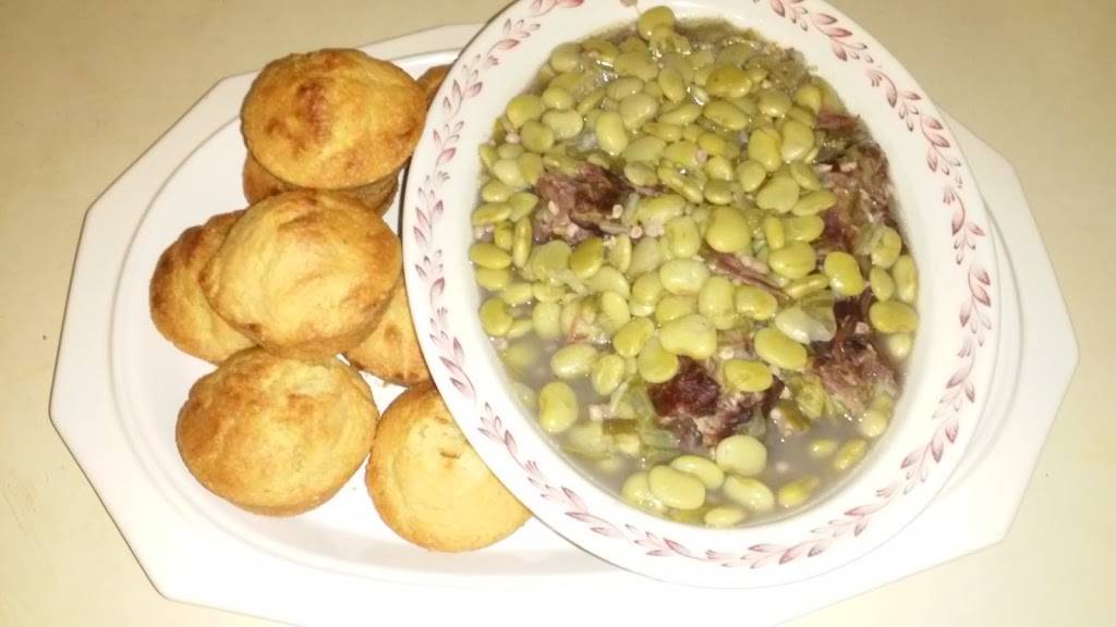 Connieshelpinghands | restaurant | 1140 S Wabash Ave, Chicago, IL 60605, USA | 2317406654 OR +1 231-740-6654