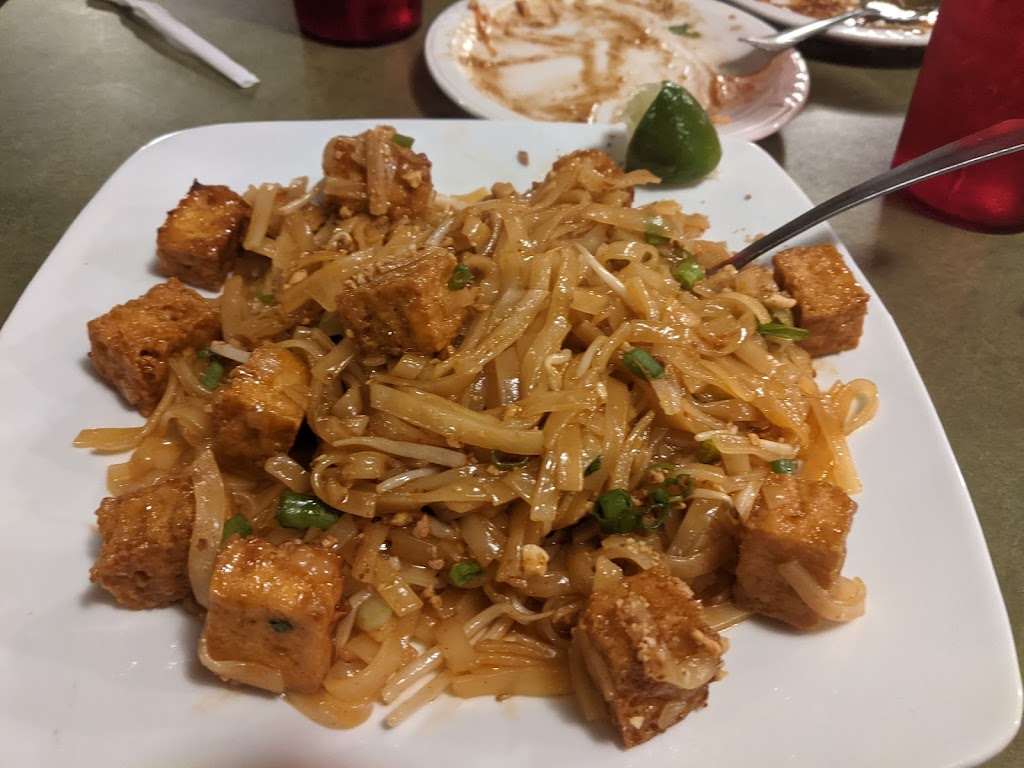 Sarocha Thai Restaurant in Great Bend | restaurant | 30 S Patton Rd, Great Bend, KS 67530, USA | 6207923100 OR +1 620-792-3100