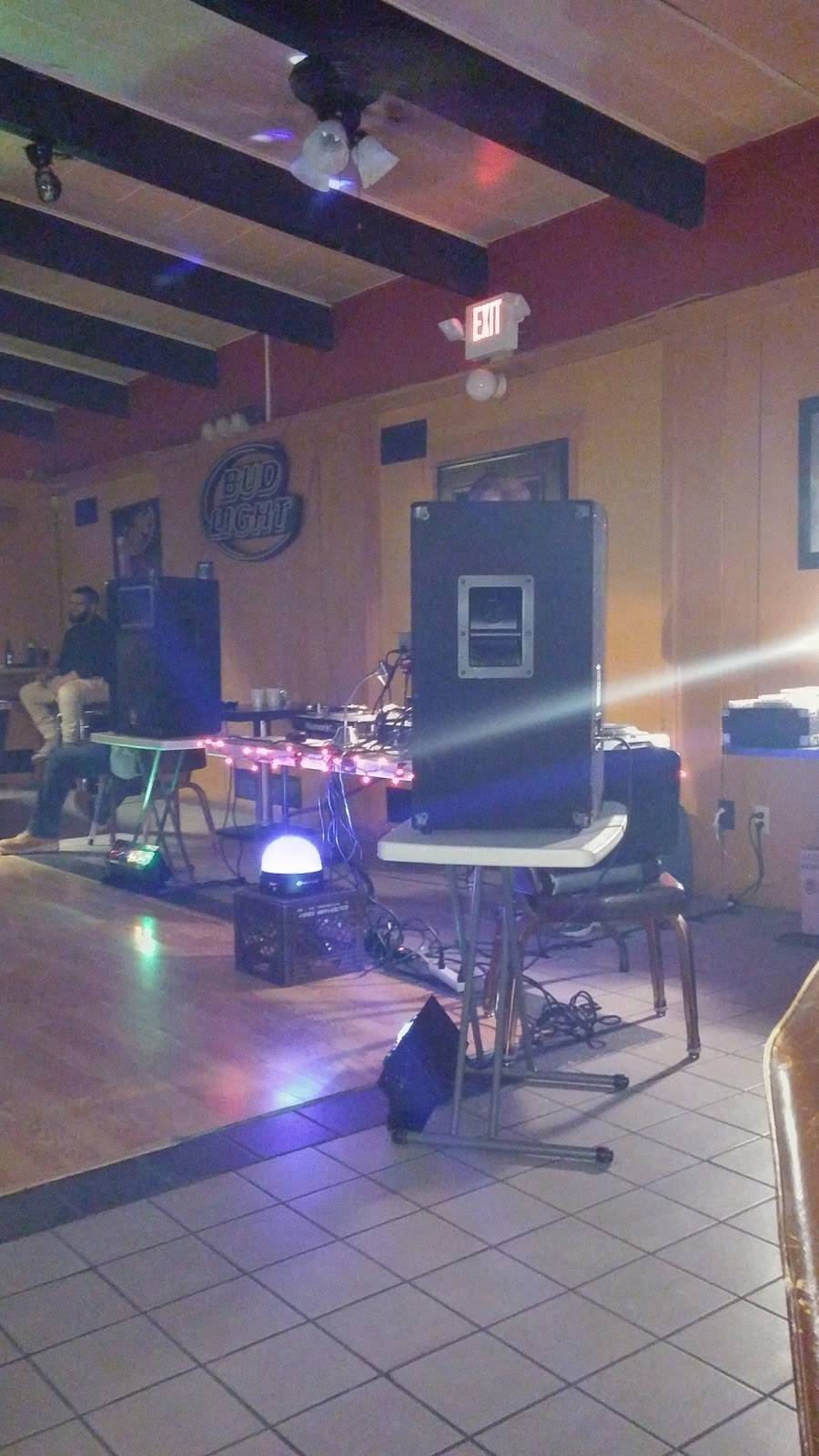 Car Salas | restaurant | 5633 Homeville Rd, West Mifflin, PA 15122, USA | 4124663337 OR +1 412-466-3337