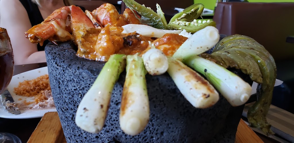 La Fondita Downtown | restaurant | 630 3rd St, Santa Rosa, CA 95404, USA | 7078437595 OR +1 707-843-7595