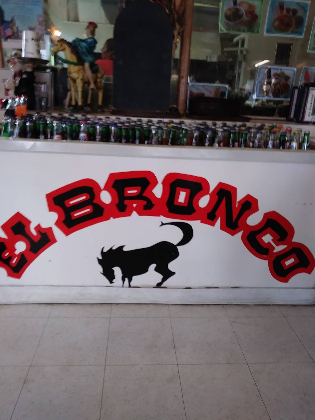 El Bronco | restaurant | 301 Old Coors Dr SW, Albuquerque, NM 87121, USA | 5058362711 OR +1 505-836-2711
