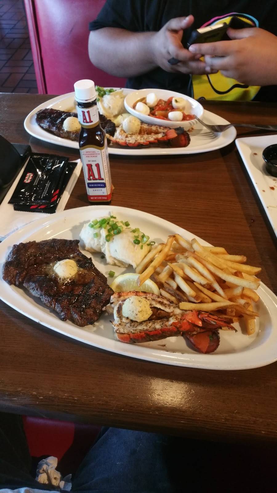 TGI Fridays | restaurant | 31900 Dyer St, Union City, CA 94587, USA | 5104892797 OR +1 510-489-2797