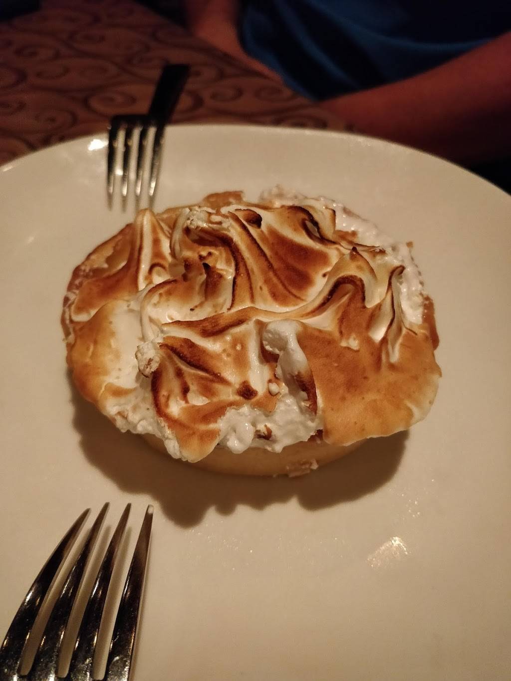 Mr. Pauls Chop House | restaurant | 29850 Groesbeck Hwy, Roseville, MI 48066, USA | 5867777770 OR +1 586-777-7770