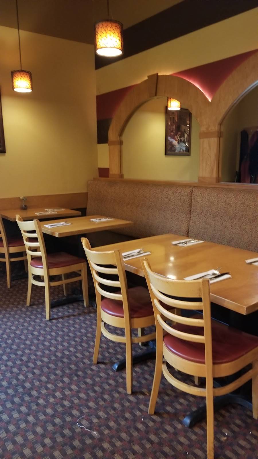 Aladdins Eatery Mayfield | restaurant | 775 Som Center Rd, Cleveland, OH 44143, USA | 4406841168 OR +1 440-684-1168