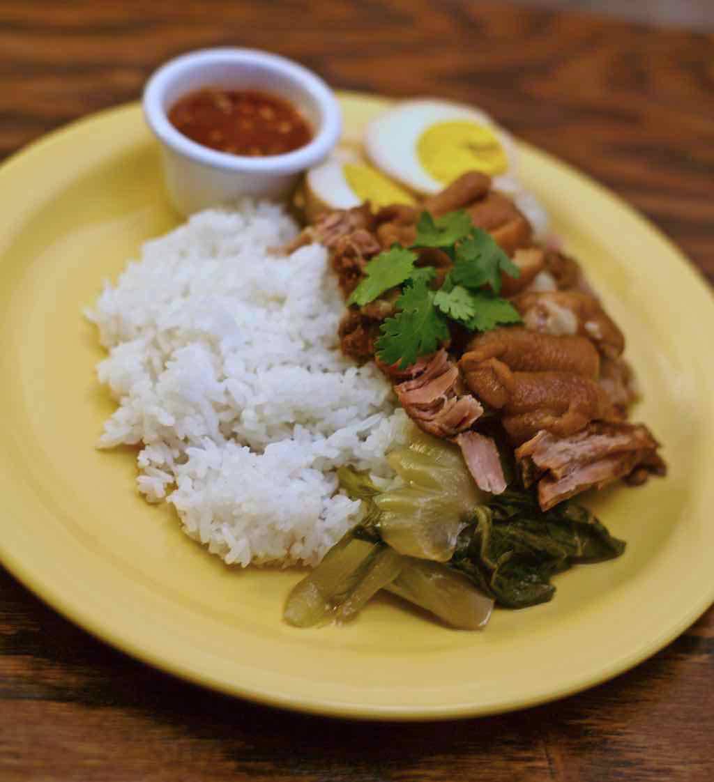 JJ Thai Street Food | restaurant | 1715 W Chicago Ave, Chicago, IL 60622, USA | 3129294435 OR +1 312-929-4435