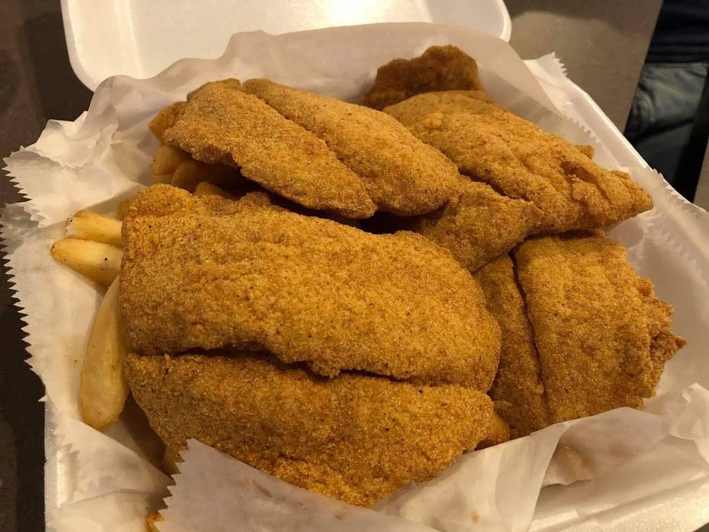 Bayou Seafood & More | restaurant | 10040 Veterans Memorial Dr #200, Houston, TX 77038, USA | 2817414520 OR +1 281-741-4520