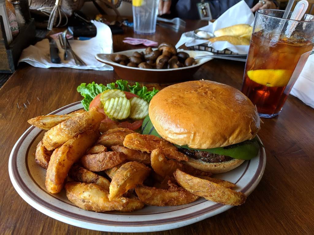 Great American Steakburger | restaurant | 2220 N Yarbrough Dr, El Paso, TX 79925, USA | 9155951772 OR +1 915-595-1772