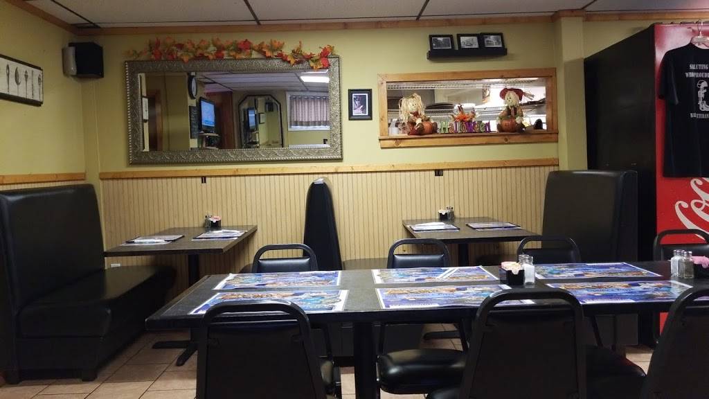 Dimitris Pizza | restaurant | 51 W Main St, Baltic, CT 06330, USA | 8608226047 OR +1 860-822-6047